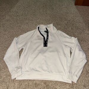 Women’s Nike Pullover